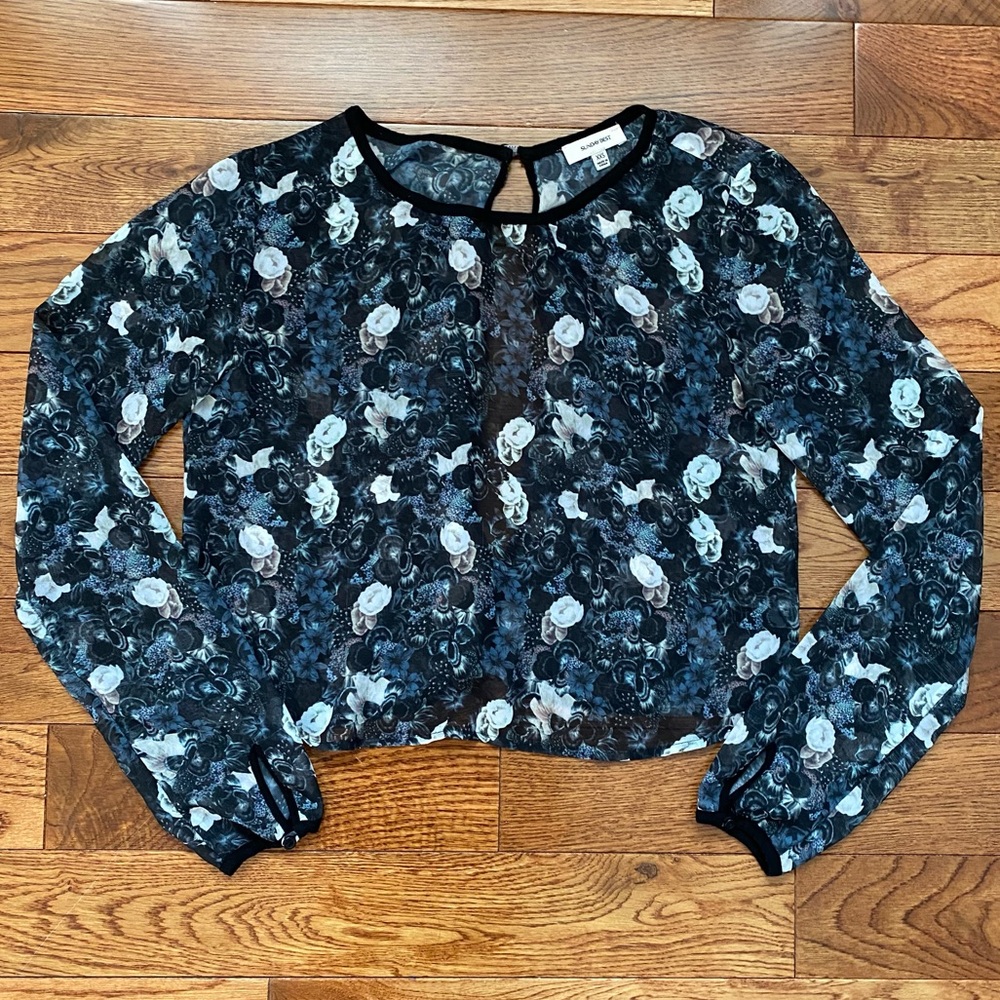 Sunday Best from Aritzia - Crop Floral Blouse with Open Back